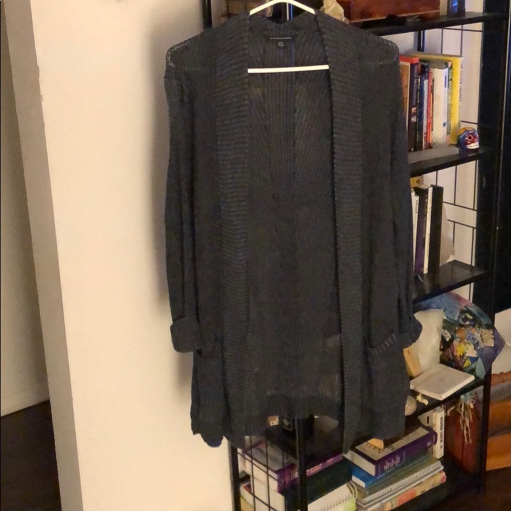 American Eagle Thin Cardigan